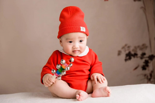 日照宝宝睡觉头发出汗